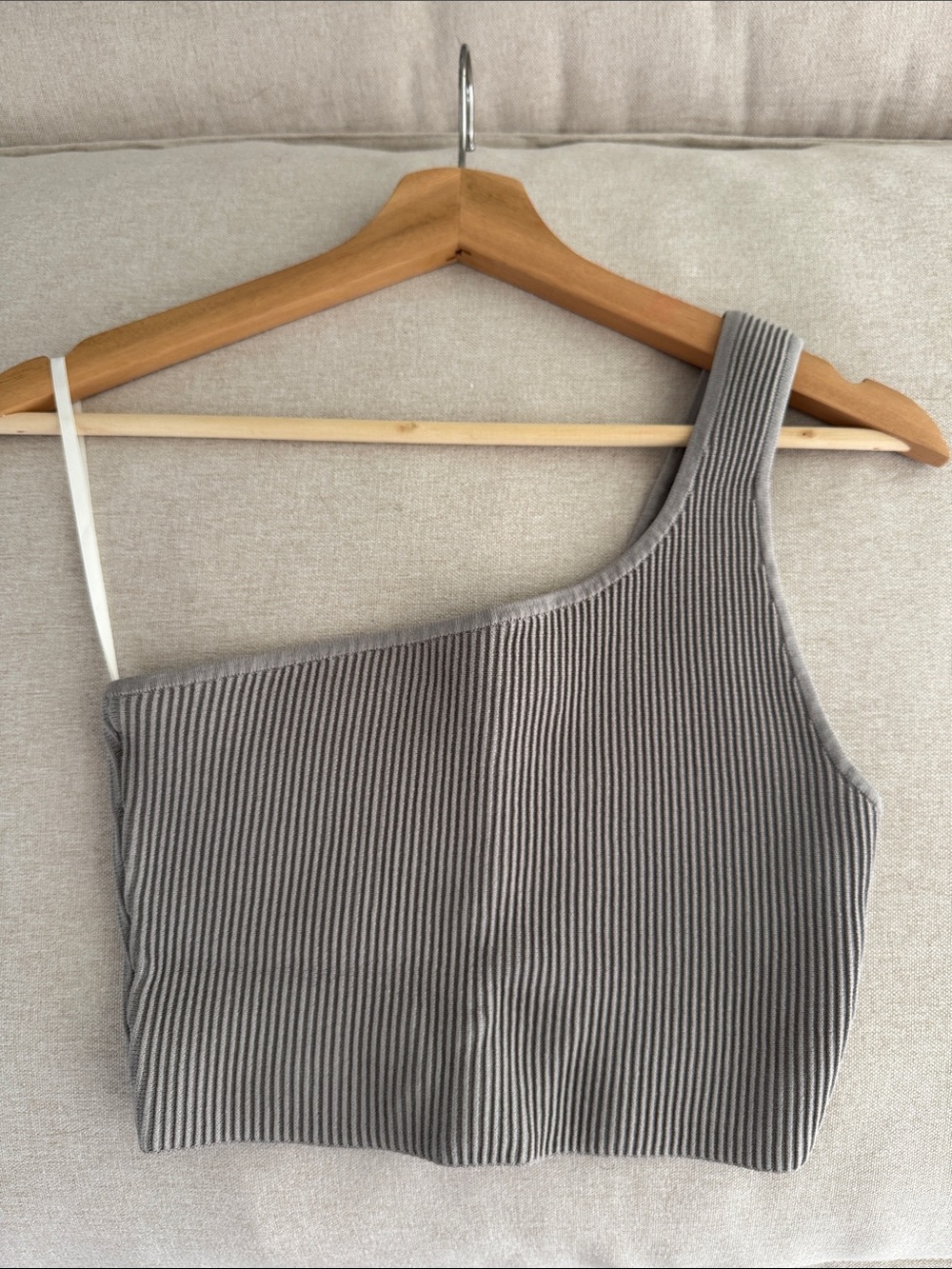 Aritzia Ribbed One-Shoulder Crop Top - Gray